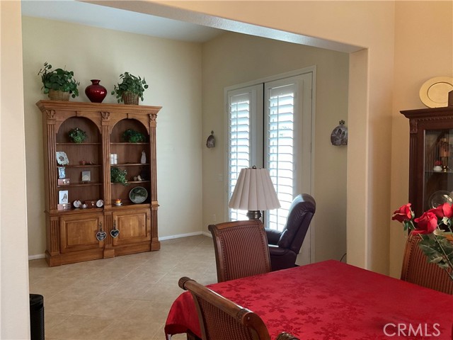 Detail Gallery Image 11 of 73 For 7123 Hidden Ct, Highland,  CA 92346 - 4 Beds | 3 Baths