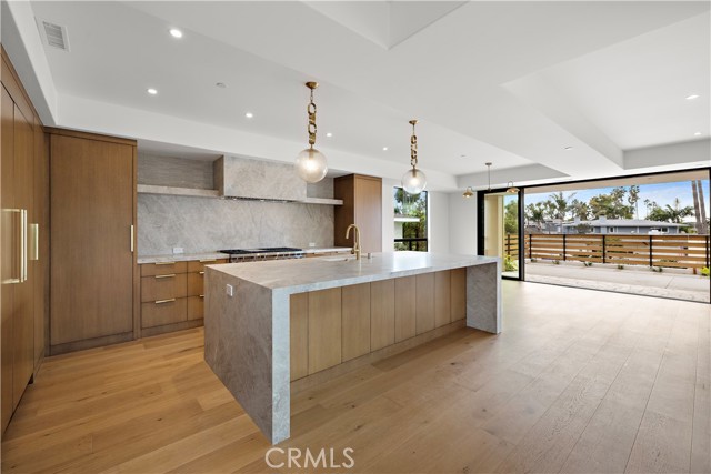 Detail Gallery Image 10 of 23 For 229 W Paseo De Cristobal, San Clemente,  CA 92672 - 4 Beds | 3/1 Baths