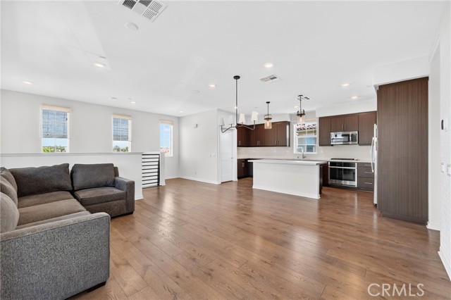 Detail Gallery Image 9 of 59 For 15953 Pilot, Chino,  CA 91708 - 3 Beds | 2 Baths