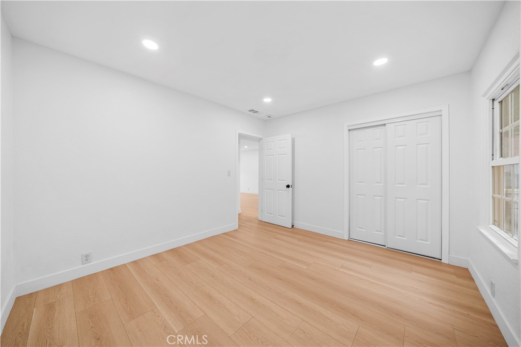 https://media.crmls.org/medias/6046cdc5-8982-4cfd-8fd2-37c52f3a0168.jpg?preset=X-Large
