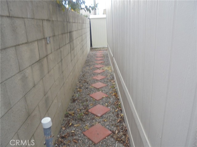 Detail Gallery Image 8 of 44 For 26006 Oak St #22,  Lomita,  CA 90717 - 2 Beds | 2 Baths