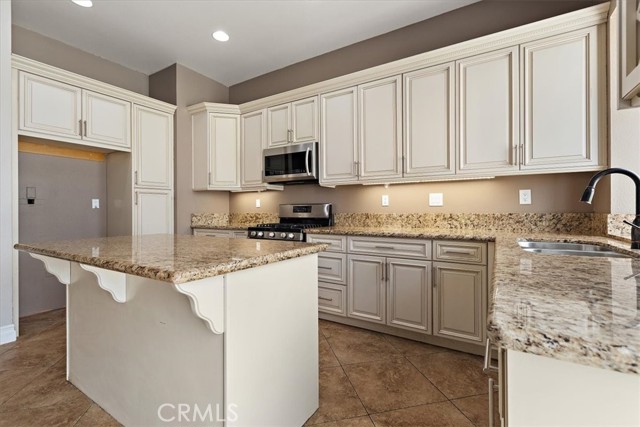 Detail Gallery Image 15 of 40 For 6253 Brian Cir, Jurupa Valley,  CA 92509 - 3 Beds | 2 Baths