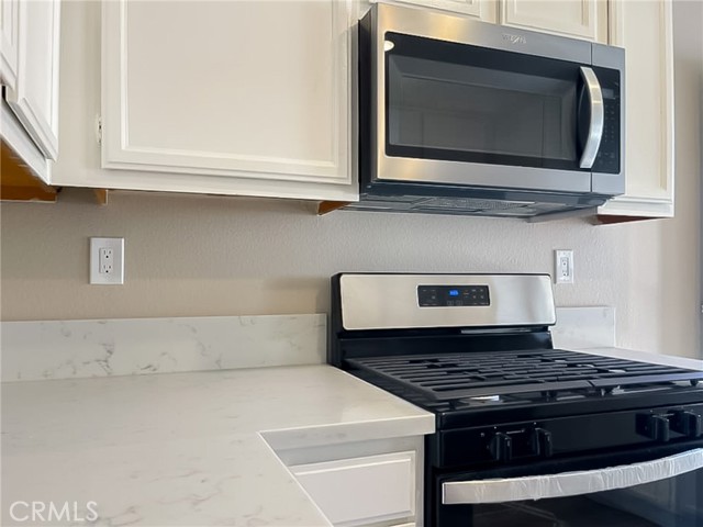 Detail Gallery Image 8 of 24 For 2260 E Avenue Q4 #56,  Palmdale,  CA 93550 - 3 Beds | 2 Baths