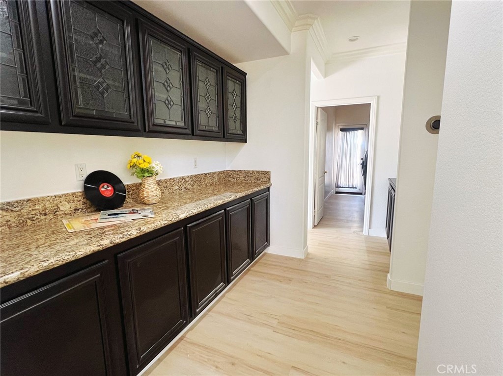 MLS #WS25168401 img 6