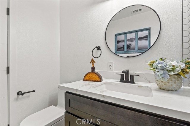 Detail Gallery Image 13 of 30 For 2302 W 115th, Hawthorne,  CA 90250 - 4 Beds | 2 Baths