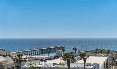 Detail Gallery Image 1 of 22 For 1344 Manhattan Ave, Hermosa Beach,  CA 90254 - 2 Beds | 2/1 Baths