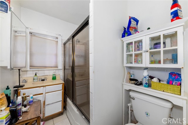 Detail Gallery Image 18 of 25 For 1684 E Martin Luther King Jr Bld, Los Angeles,  CA 90011 - 5 Beds | 2 Baths