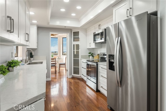 Beautiful kitchen with just about everything brand new