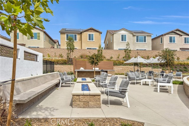 Detail Gallery Image 51 of 57 For 16185 Lozano #6,  Fontana,  CA 92336 - 3 Beds | 2/1 Baths