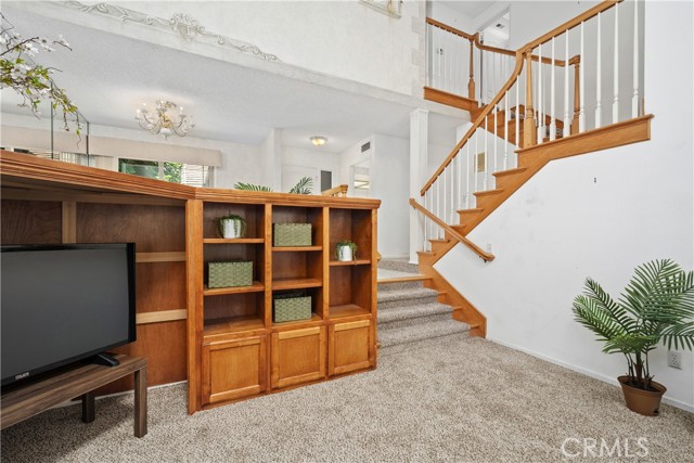 Detail Gallery Image 16 of 40 For 652 via Zapata, Riverside,  CA 92507 - 3 Beds | 2/1 Baths