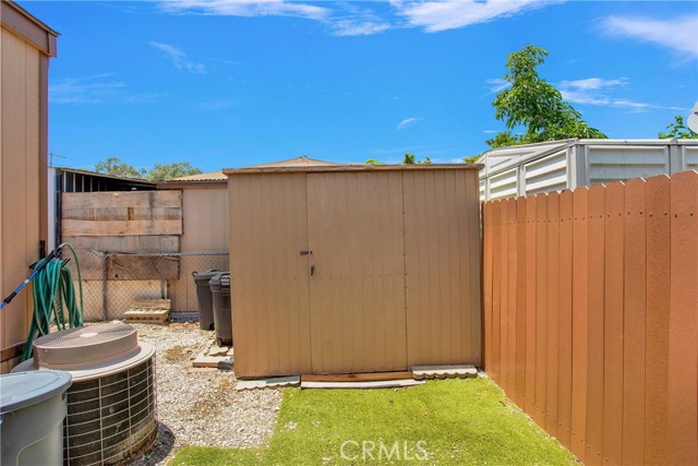 350 S Willow Avenue, Rialto CA: https://media.crmls.org/medias/604c3b74-aacd-4daa-924c-4d50803860ca.jpg