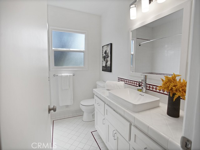 Remodeled Full Bath off Hallway with Attention to Detail