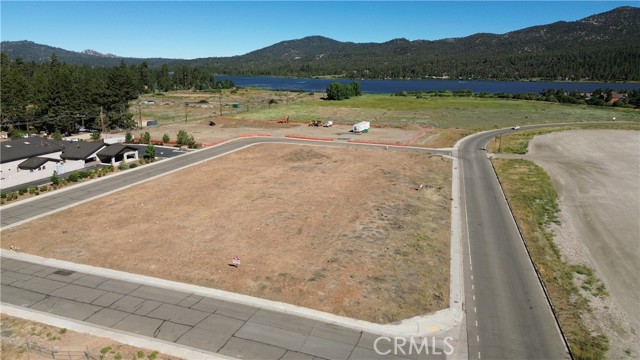 Detail Gallery Image 8 of 16 For 154 Sandalwood Dr, Big Bear Lake,  CA 92315 - – Beds | – Baths