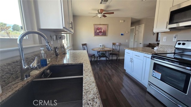 32673 Zircon Road, Lucerne Valley CA: https://media.crmls.org/medias/604e3400-b1c6-4799-8379-ea703b8fafe3.jpg