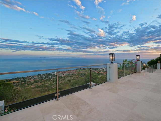 Detail Gallery Image 8 of 55 For 6224 Ocean Terrace Dr, Rancho Palos Verdes,  CA 90275 - 6 Beds | 8/1 Baths