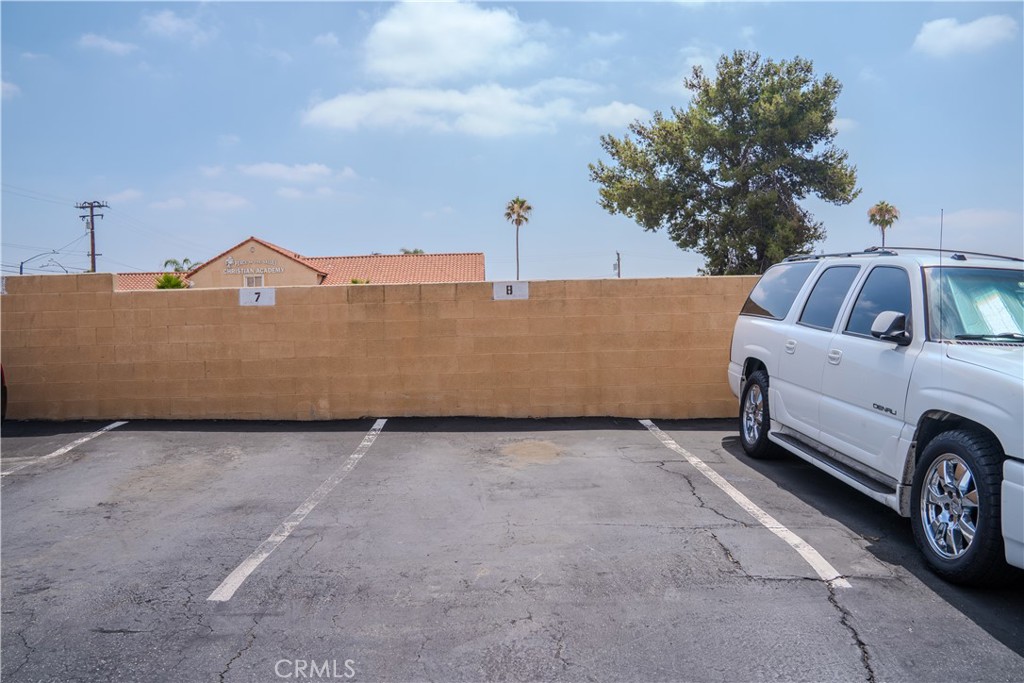 https://media.crmls.org/medias/604fb069-663a-4000-ac75-43e6b61f56ac.jpg?preset=X-Large