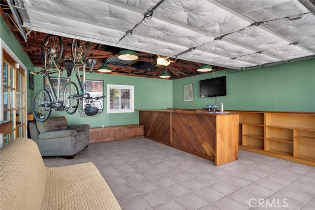 Detail Gallery Image 5 of 30 For 1232 N Avon St, Burbank,  CA 91505 - 2 Beds | 2 Baths