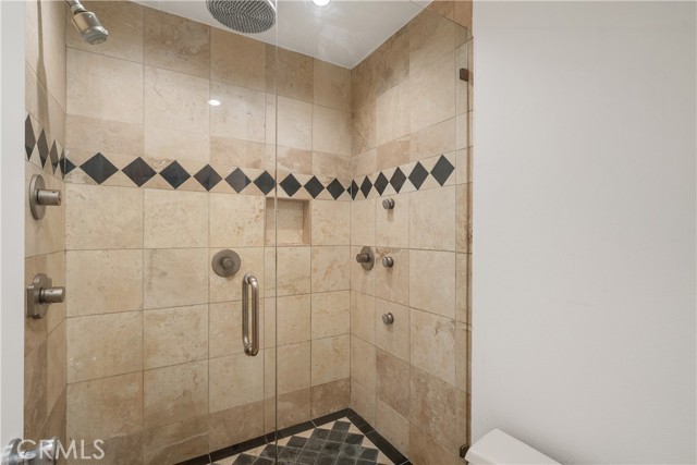 Detail Gallery Image 12 of 20 For 911 N Kings Rd #319,  West Hollywood,  CA 90069 - 1 Beds | 1 Baths