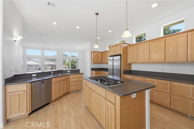 Detail Gallery Image 15 of 54 For 158 Cecil, Costa Mesa,  CA 92627 - 3 Beds | 2/1 Baths