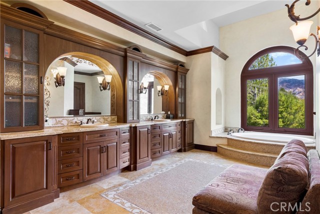 4141 Cambridge Road, La Canada Flintridge CA: https://media.crmls.org/medias/6053ea3c-ad4e-4e0f-83aa-5c0d14122208.jpg