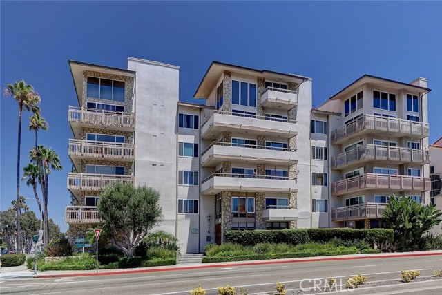 230 CATALINA AVENUE, Redondo Beach, California 90277, 2 Bedrooms Bedrooms, ,2 BathroomsBathrooms,Residential,Sold,CATALINA AVENUE,SB21169515