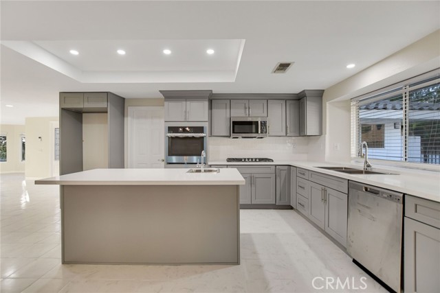 Detail Gallery Image 22 of 70 For 5385 Park Ln, San Bernardino,  CA 92404 - 3 Beds | 3 Baths