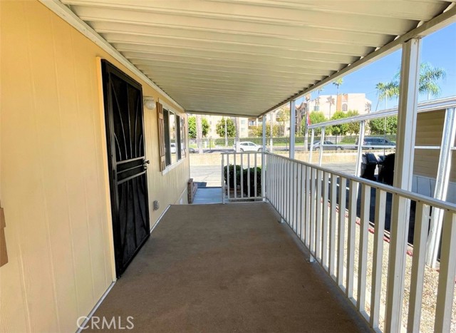 Detail Gallery Image 3 of 18 For 2205 W Acacia Ave #6,  Hemet,  CA 92545 - 3 Beds | 2 Baths