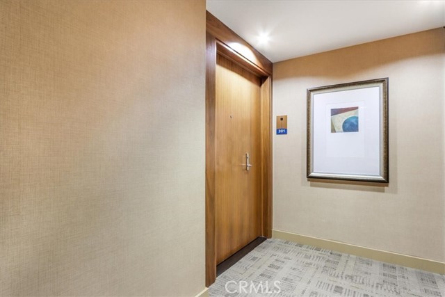 3141 Michelson Drive, Irvine CA: https://media.crmls.org/medias/605609b3-c4af-4da9-80ef-06064c91c4ad.jpg