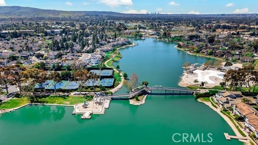 50 Shadowbrook, Irvine CA: https://media.crmls.org/medias/60563515-0730-4d56-8de0-d16323590125.jpg