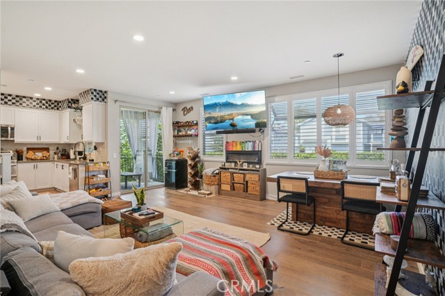 Detail Gallery Image 9 of 46 For 21481 Dahlia Ct, Trabuco Canyon,  CA 92679 - 3 Beds | 3 Baths