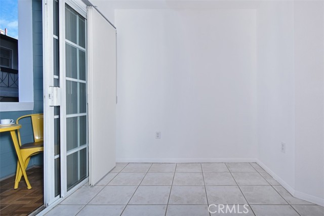 13030 Moorpark Street # 1, Studio City (los Angeles), California 91604, 2 Bedrooms Bedrooms, ,1 BathroomBathrooms,Residential Lease,For Rent,13030 Moorpark Street # 1,CRSR24234423