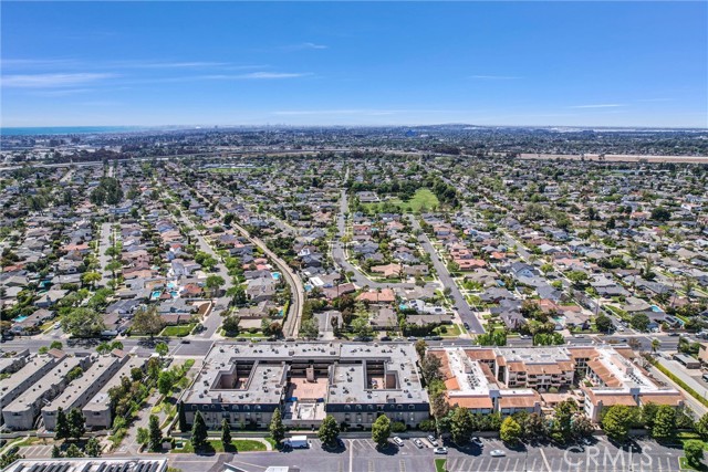 12400 Montecito Road, Seal Beach CA: https://media.crmls.org/medias/6057508f-a6b0-45fb-b0b1-0e8618e9be55.jpg