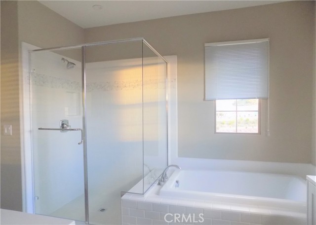 Detail Gallery Image 5 of 8 For 166 Milky Way, Irvine,  CA 92618 - 3 Beds | 3 Baths