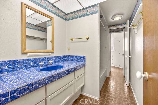 Detail Gallery Image 8 of 19 For 3948 E Lynnwood Ave, Orange,  CA 92869 - 4 Beds | 2 Baths
