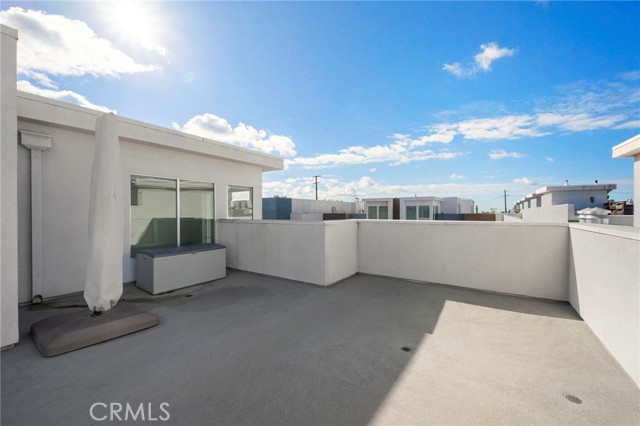 Detail Gallery Image 32 of 36 For 1920 S Pacific Coast #314,  Redondo Beach,  CA 90277 - 2 Beds | 2 Baths