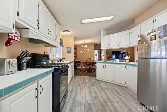 Detail Gallery Image 22 of 47 For 4901 Green River #181,  Corona,  CA 92880 - 3 Beds | 2 Baths