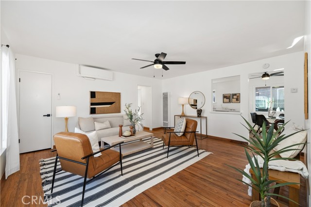 5536 Linden Avenue, Long Beach CA: https://media.crmls.org/medias/60593d13-460c-4de0-98d7-6fd67f1c51f6.jpg