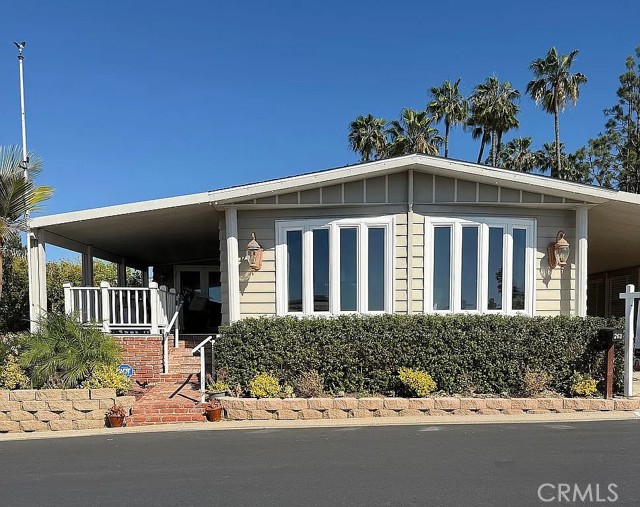 Front Image Thumbnail for CROC26089340