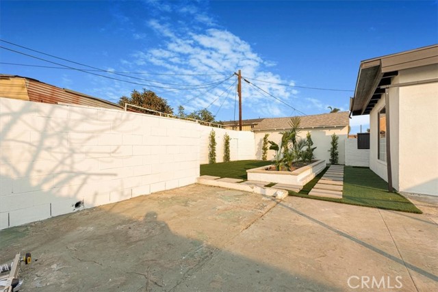 Detail Gallery Image 41 of 42 For 923 W Poplar St, Compton,  CA 90220 - 3 Beds | 1 Baths