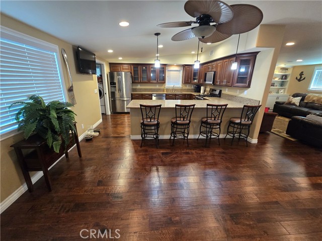 Detail Gallery Image 10 of 39 For 249 Loyola Rd, Costa Mesa,  CA 92626 - 4 Beds | 2 Baths