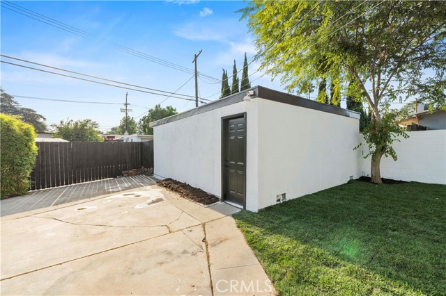 10839 Danube Avenue, Granada Hills CA: https://media.crmls.org/medias/605ace1b-c36e-4960-ba47-2bdfcd629746.jpg