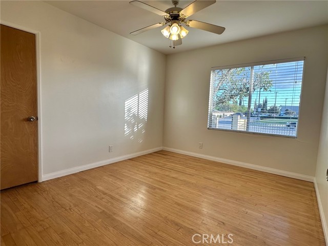 Detail Gallery Image 17 of 31 For 16817 San Fernando Mission, Granada Hills,  CA 91344 - 3 Beds | 2 Baths