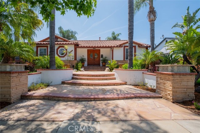 Detail Gallery Image 1 of 35 For 16732 Lassen St, Northridge,  CA 91343 - 3 Beds | 3 Baths