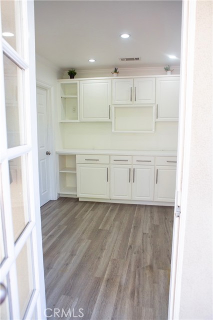 Detail Gallery Image 27 of 38 For 5200 Valley Circle Bld, Woodland Hills,  CA 91367 - 3 Beds | 3 Baths