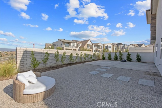 27751 Reel Lane, Stevenson Ranch CA: https://media.crmls.org/medias/6060edc9-fe88-45e9-84b0-c4a81c673cb7.jpg