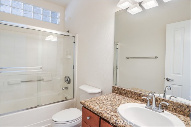 22681 Oakgrove, Aliso Viejo CA: https://media.crmls.org/medias/60617f99-7ef2-4cca-a2e3-8142de054e8e.jpg