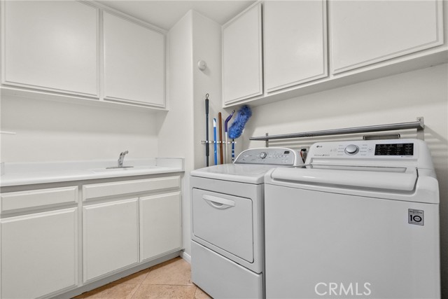Detail Gallery Image 23 of 54 For 27360 Chesterfield Dr, Valencia,  CA 91354 - 4 Beds | 3 Baths