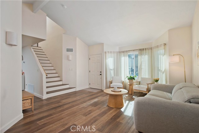 Detail Gallery Image 3 of 37 For 29130 Highplains Ct, Castaic,  CA 91384 - 4 Beds | 3 Baths