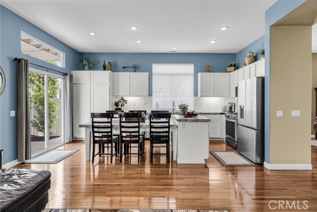 Detail Gallery Image 4 of 36 For 3338 Camden Ln, Corona,  CA 92882 - 4 Beds | 2 Baths