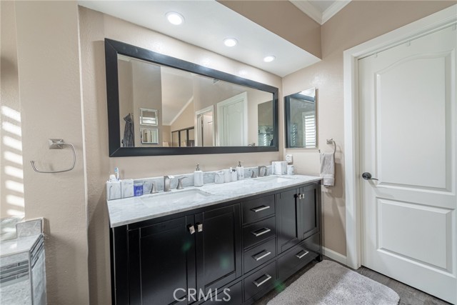 Detail Gallery Image 30 of 56 For 10 Valley Crest Rd, Simi Valley,  CA 93065 - 3 Beds | 2/1 Baths